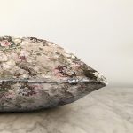 - Sonil-K3732-Gorsel-2 - Realhomes  Krem Zeminde Rengarenk Çiçekler Özel Tasarım Dijital Baskılı Modern Raşel Kadife Yastık Kırlent Kılıfı Realhomes