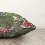 - Sonil-K3766-Gorsel-2 - Realhomes  Haki Zeminde Rengarenk Çiçekler Dijital Baskılı Modern Raşel Kadife Yastık Kırlent Kılıfı Realhomes