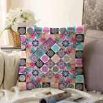 Renkli Kare Motifli Dijital Baskılı Özel Tasarım Raşel Kadife Yastık Kırlent Kılıfı Realhomes