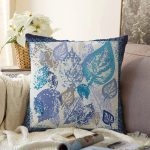- Sonil-K3881-Gorsel - Realhomes Beyaz Zeminde Mavi Yaprak Motifli Dijital Baskılı Modern Şönil Yastık Kırlent Kılıfı Realhomes