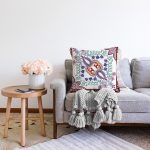 - Sonil-K3927-Gorsel-1 - Realhomes  Çini Desenli Dijital Baskılı Modern Raşel Kadife Yastık Kırlent Kılıfı Realhomes