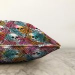 - Sonil-K3929-Gorsel-2 - Realhomes  Renkli Zeminde Kurukafa Motifli Dijital Baskılı Modern Raşel Kadife Yastık Kırlent Kılıfı Realhomes