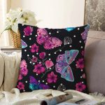 Siyah Zeminde Çiçek Ve Kelebek Desenli Dijital Baskılı Özel Tasarım Modern Raşel Kadife Yastık Kırlent Kılıfı Realhomes