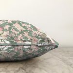 - Sonil-K3965-Gorsel-2 - Realhomes Çiçek Ve Yaprak Motifli Özel Tasarım Dijital Baskılı Modern Raşel Kadife Yastık Kırlent Kılıfı Realhomes