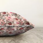 Bej Zeminde Çiçek Motifli Tasarım Dijital Baskılı Modern Raşel Kadife Yastık Kırlent Kılıfı Realhomes