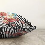 - Sonil-K4027-Gorsel-2 - Realhomes  Zebra Zeminde Çiçek Motifli Özel Tasarım Dijital Baskılı Modern Raşel Kadife Yastık Kırlent Kılıfı Realhomes