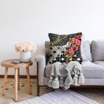 Altın Zincir Ve Çiçek Desenli Özel Tasarım Dijital Baskılı Modern Raşel Kadife Yastık Kırlent Kılıfı Realhomes