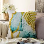 - Sonil-K4046-Gorsel - Realhomes Atın Ve Yaprak Desenli Özel Tasarım Dijital Baskılı Modern Raşel Kadife Yastık Kırlent Kılıfı Realhomes