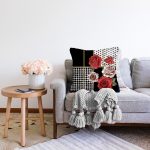 - Sonil-K4063-Gorsel-1 - Realhomes Çiçek Ve Altın Motifli Özel Tasarım Dijital Baskılı Modern Raşel Kadife Yastık Kırlent Kılıfı Realhomes