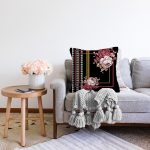 - Sonil-K4075-Gorsel-1 - Realhomes  Siyah Zeminde Çiçek Ve Altın Motifli Özel Tasarım Dijital Baskılı Modern Raşel Kadife Yastık Kırlent Kılıfı Realhomes