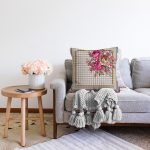 - Sonil-K4076-Gorsel-1 - Realhomes  Kazayağı Zeminli Çiçek Motifli Özel Tasarım Dijital Baskılı Modern Raşel Kadife Yastık Kırlent Kılıfı Realhomes