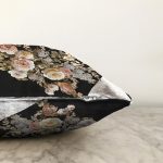 Siyah Beyaz Zeminde Çiçek Desenli Özel Tasarım Dijital Baskılı Modern Raşel Kadife Yastık Kırlent Kılıfı Realhomes