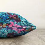 - Sonil-K4083-Gorsel-2 - Realhomes Mavi Pembe Çiçek Desenli Özel Tasarım Dijital Baskılı Modern Raşel Kadife Yastık Kırlent Kılıfı Realhomes