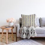 - Sonil-K4102-Gorsel-1 - Realhomes Zincir Ve Kemerli Özel Tasarım Dijital Baskılı Modern Raşel Kadife Yastık Kırlent Kılıfı Realhomes