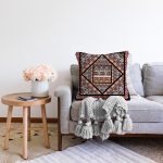 Etnik Desenli Özel Tasarım Dijital Baskılı Modern Raşel Kadife Yastık Kırlent Kılıfı Realhomes