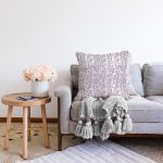 - Sonil-K417-Gorsel-1 - Realhomes  Soyut Yaprak Figürlü Özel Tasarım Dijital Baskılı Modern Raşel Kadife Yastık Kırlent Kılıfı Realhomes