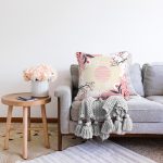 - Sonil-K4182-Gorsel-1 - Realhomes Beyaz Zemin Modern Gül Motifli Özel Tasarım Raşel Kadife Yastık Kırlent Kılıfı Realhomes