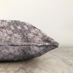 - Sonil-K4215-Gorsel-2 - Realhomes Modern Sanat Tasarımlı Dijital Baskılı Raşel Kadife Yastık Kırlent Kılıfı Realhomes