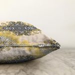 - Sonil-K4263-Gorsel-2 - Realhomes Modern Çini Tasarımlı Dijital Baskılı Raşel Kadife Yastık Kırlent Kılıfı Realhomes