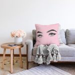 - Sonil-K5096pembeayna-Gorsel-1 - Realhomes  RealHomes Pembe Zeminde Kirpik Motifli Özel Tasarım Raşel Kadife Yastık Kılıfı Realhomes