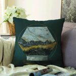Mermer Ve Altınlı 3D Altıgen Desenli Dijital Baskılı Dekoratif Raşel Kadife Yastık Kırlent Kılıfı Realhomes