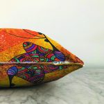 - Sonil-K6191-Gorsel-2 - Realhomes Afrika Kadın İllüstrasyon Motifli Dijital Baskılı Dekoratif Raşel Kadife Yastık Kırlent Kılıfı Realhomes