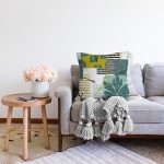 - Sonil-K6572-Gorsel-1 - Realhomes Yaprak Ve Geometrik Desenli Dijital Baskılı Dekoratif Raşel Kadife Yastık Kırlent Kılıfı Realhomes