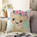 Sevimli Bebek Aslan Çocuk Odası Dijital Baskılı Dekoratif Raşel Kadife Yastık Kırlent Kılıfı Realhomes
