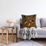 - Sonil-K6722-Gorsel-1 - Realhomes Siyah Puanlı Zeminde Yaprak Tasarımı Dijital Baskılı Dekoratif Raşel Kadife Yastık Kırlent Kılıfı Realhomes