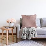 - Sonil-K6761-Gorsel-1 - Realhomes Simli Yüzey İllüstrasyon Dijital Baskılı Dekoratif Raşel Kadife Yastık Kırlent Kılıfı Realhomes