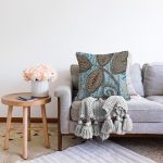 - Sonil-K6764-Gorsel-1 - Realhomes  Kabartma Yüzey Yaprak Desenli Dijital Baskılı Dekoratif Raşel Kadife Yastık Kırlent Kılıfı Realhomes