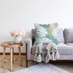 - Sonil-K6770-Gorsel-1 - Realhomes  Mavi Zemin Yapraklı Tasarım Desenli Dijital Baskılı Dekoratif Raşel Kadife Yastık Kırlent Kılıfı Realhomes