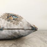 - Sonil-K703-Gorsel-2 - Realhomes Etnik Kilim Desenli Özel Tasarım Dijital Baskılı Raşel Kadife Yastık Kırlent Kılıfı Realhomes