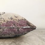 - Sonil-K711-Gorsel-2 - Realhomes Çiçek Ve Kelebek Temalı Özel Tasarım Dijital Baskılı Modern Raşel Kadife Yastık Kırlent Kılıfı Realhomes