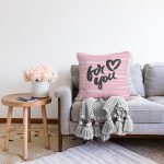 Sevgililer Günü Temalı Özel Tasarım Dijital Baskılı Modern Raşel Kadife Yastık Kırlent Kılıfı Realhomes