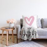 - Sonil-K9005-Gorsel-1 - Realhomes Sevgililer Günü Temalı Özel Tasarım Dijital Baskılı Modern Raşel Kadife Yastık Kırlent Kılıfı Realhomes