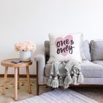 - Sonil-K9006-Gorsel-1 - Realhomes  Sevgililer Günü Temalı Özel Tasarım Dijital Baskılı Modern Raşel Kadife Yastık Kırlent Kılıfı Realhomes