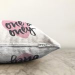 - Sonil-K9006-Gorsel-2 - Realhomes  Sevgililer Günü Temalı Özel Tasarım Dijital Baskılı Modern Raşel Kadife Yastık Kırlent Kılıfı Realhomes