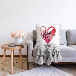 - Sonil-K9026-Gorsel-1 - Realhomes  Sevgililer Günü Temalı Özel Tasarım Dijital Baskılı Modern Raşel Kadife Yastık Kırlent Kılıfı Realhomes