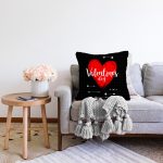 - Sonil-K9048-Gorsel-1 - Realhomes Sevgililer Günü Temalı Özel Tasarım Dijital Baskılı Modern Raşel Kadife Yastık Kırlent Kılıfı Realhomes