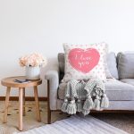 Sevgililer Günü Temalı Özel Tasarım Dijital Baskılı Modern Raşel Kadife Yastık Kırlent Kılıfı Realhomes