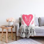 - Sonil-K9099-Gorsel-1 - Realhomes Sevgililer Günü Temalı Özel Tasarım Dijital Baskılı Modern Raşel Kadife Yastık Kırlent Kılıfı Realhomes