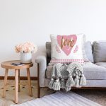 Sevgililer Günü Temalı Özel Tasarım Dijital Baskılı Modern Raşel Kadife Yastık Kırlent Kılıfı Realhomes