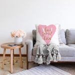 Sevgililer Günü Temalı Özel Tasarım Dijital Baskılı Modern Raşel Kadife Yastık Kırlent Kılıfı Realhomes