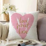 Sevgililer Günü Temalı Özel Tasarım Dijital Baskılı Modern Raşel Kadife Yastık Kırlent Kılıfı Realhomes