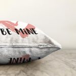 Sevgililer Günü Temalı Özel Tasarım Dijital Baskılı Modern Raşel Kadife Yastık Kırlent Kılıfı Realhomes