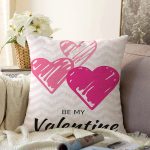 Sevgililer Günü Temalı Özel Tasarım Dijital Baskılı Modern Raşel Kadife Yastık Kırlent Kılıfı Realhomes