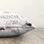 Sevgililer Günü Temalı Özel Tasarım Dijital Baskılı Modern Raşel Kadife Yastık Kırlent Kılıfı Realhomes