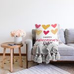 - Sonil-K9201-Gorsel-1 - Realhomes Sevgililer Günü Temalı Özel Tasarım Dijital Baskılı Modern Raşel Kadife Yastık Kırlent Kılıfı Realhomes