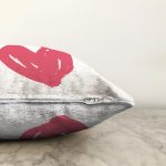 Sevgililer Günü Temalı Özel Tasarım Dijital Baskılı Modern Raşel Kadife Yastık Kırlent Kılıfı Realhomes